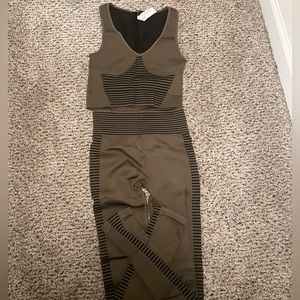 Forever 21 2pc yoga fitted set